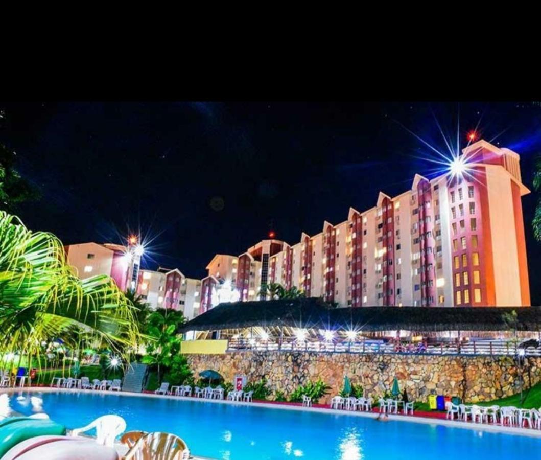 Hot Springs 4*